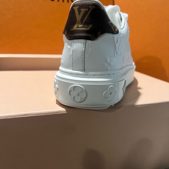 LV Time out Sneaker. Used twice. Real price $1,180. Purchased in LV store. - Picture 3 of 6